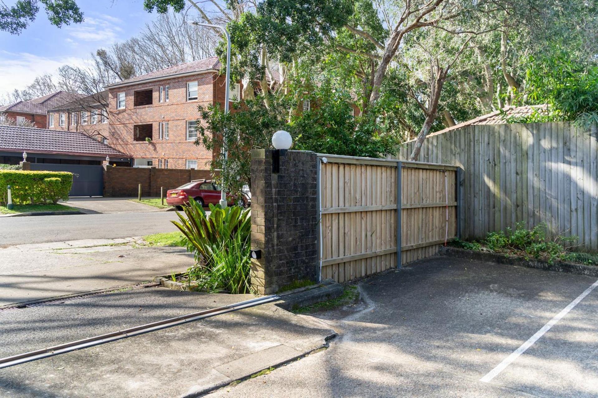 Pet-friendly Just Minutes From Bondi Apartment *